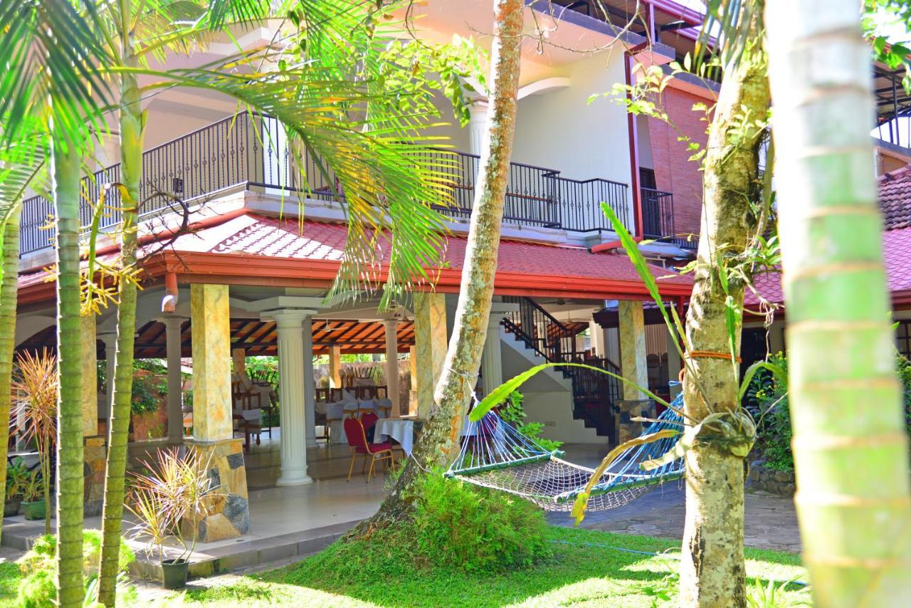 Little Villa Hotel Вадува Екстериор снимка
