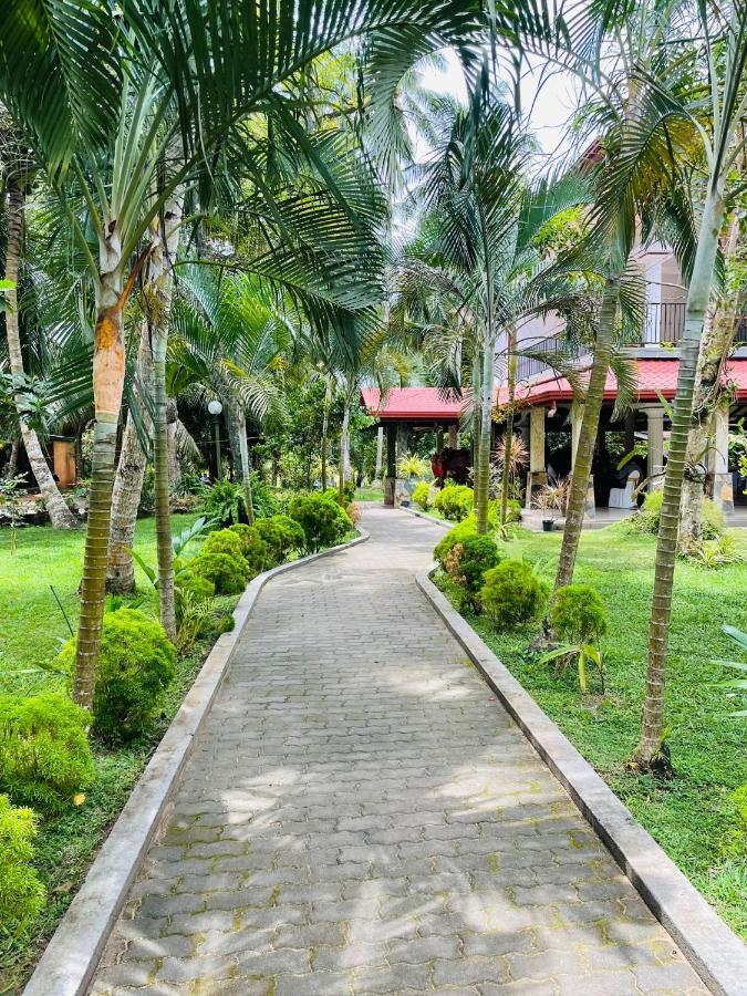 Little Villa Hotel Вадува Екстериор снимка