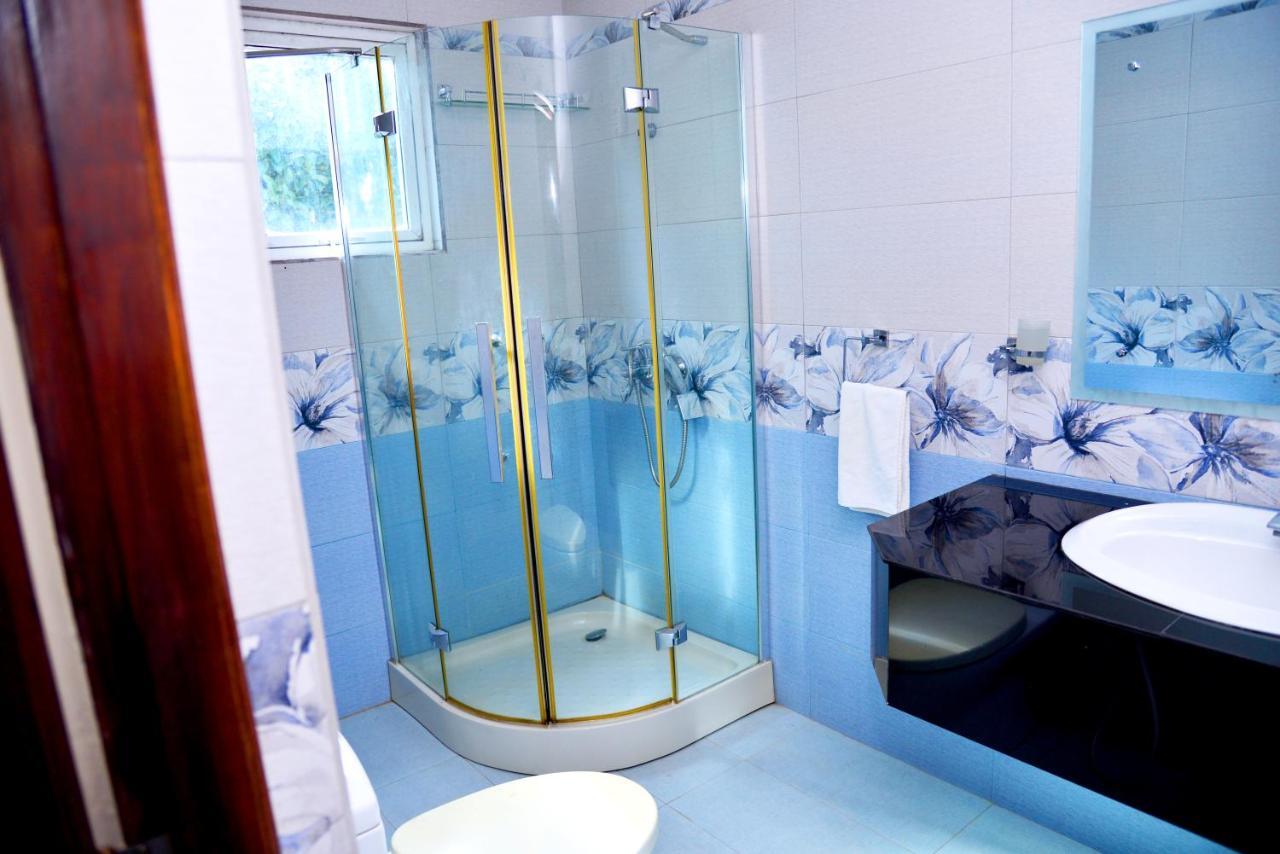 Little Villa Hotel Вадува Екстериор снимка