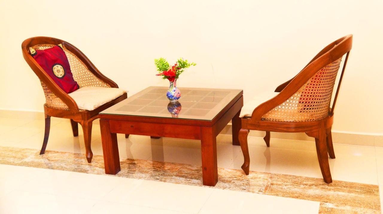 Little Villa Hotel Вадува Екстериор снимка